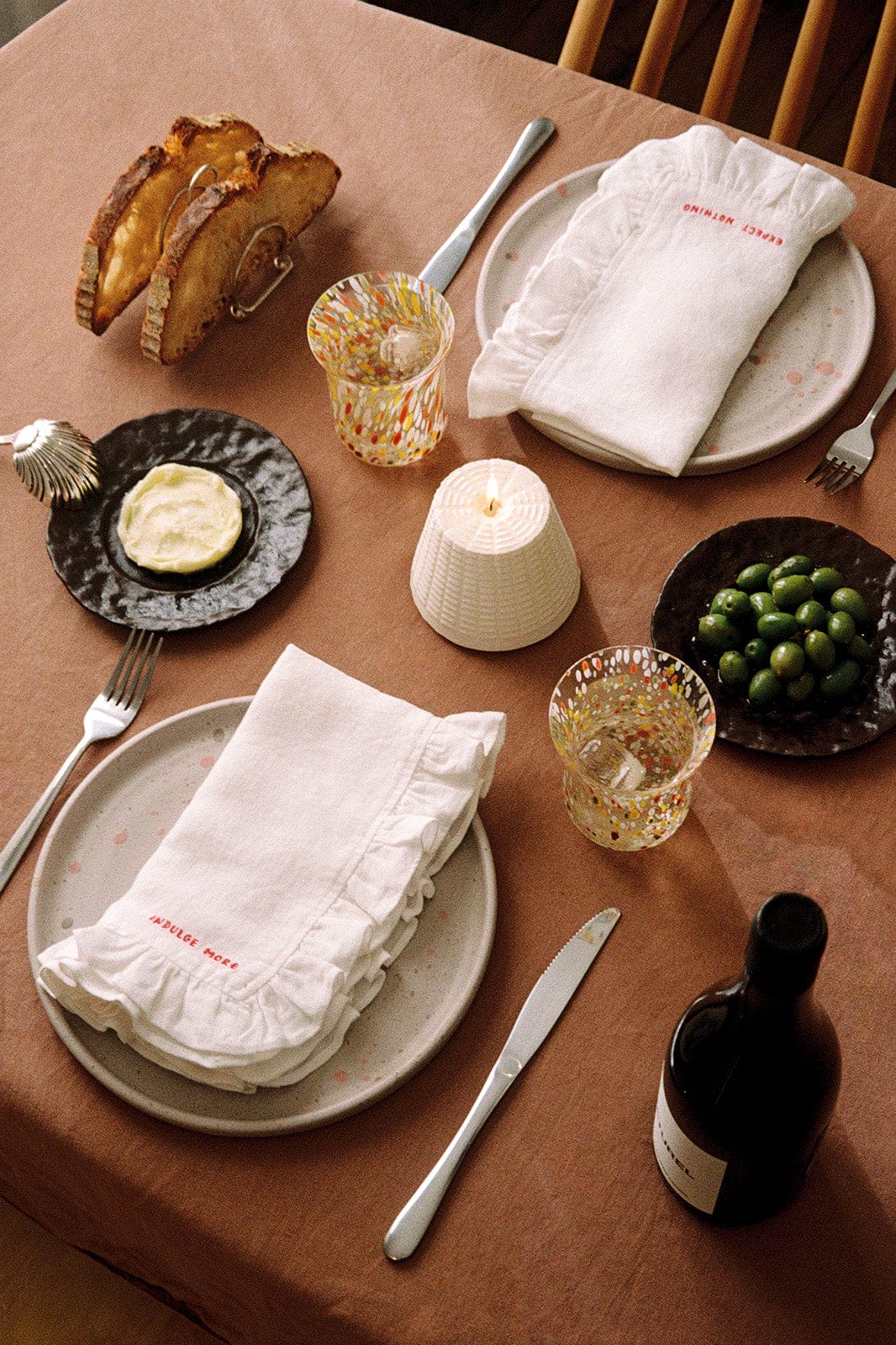 arkitaip Napkins Off-White/Pink Set of 4 Ruffled Gratitude Linen Napkins