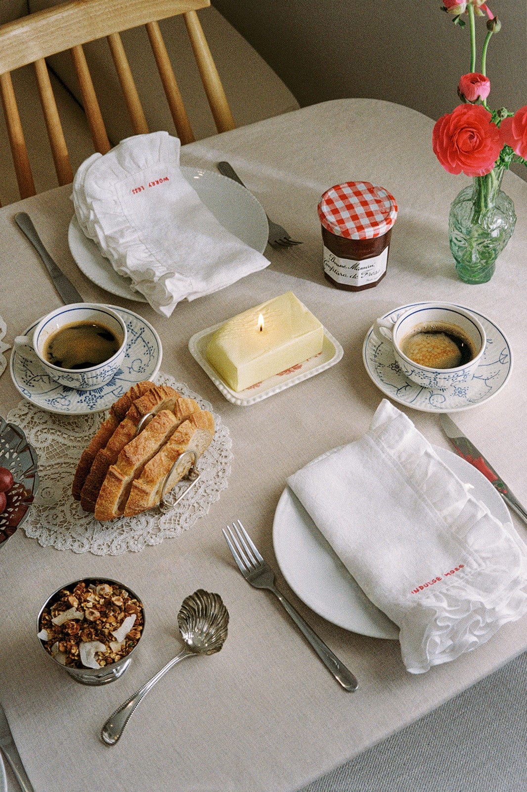 arkitaip Napkins Off-White/Pink Set of 4 Ruffled Gratitude Linen Napkins