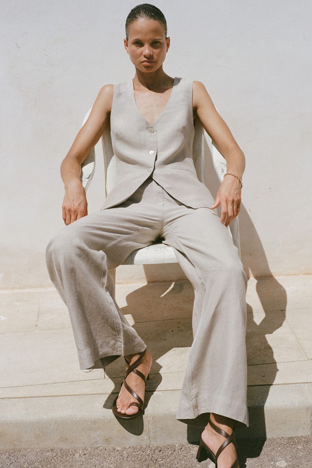 arkitaip The Rosalie Buttoned Vest in oatmeal