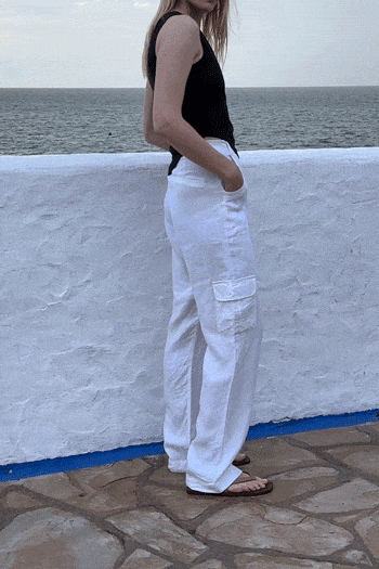 arkitaip Trousers The Carolina Linen Cargo Trousers in off-white