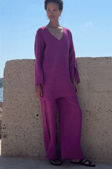arkitaip Tunics The Olivia Linen Tunic in berry