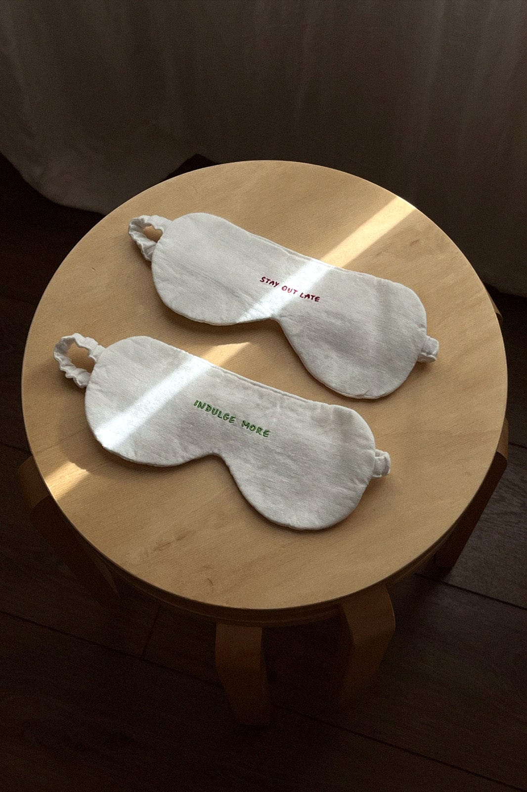 arkitaip Bags White/Green 'Indulge More' Linen Eye Mask