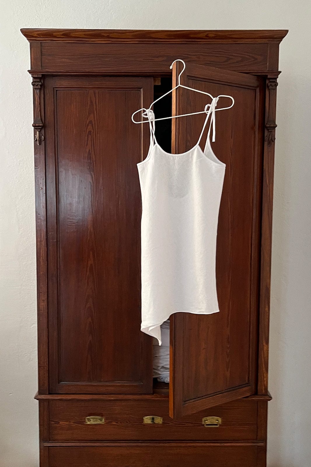 arkitaip Maxi Dresses The Daisy Lounge Slip Dress in white - Sample