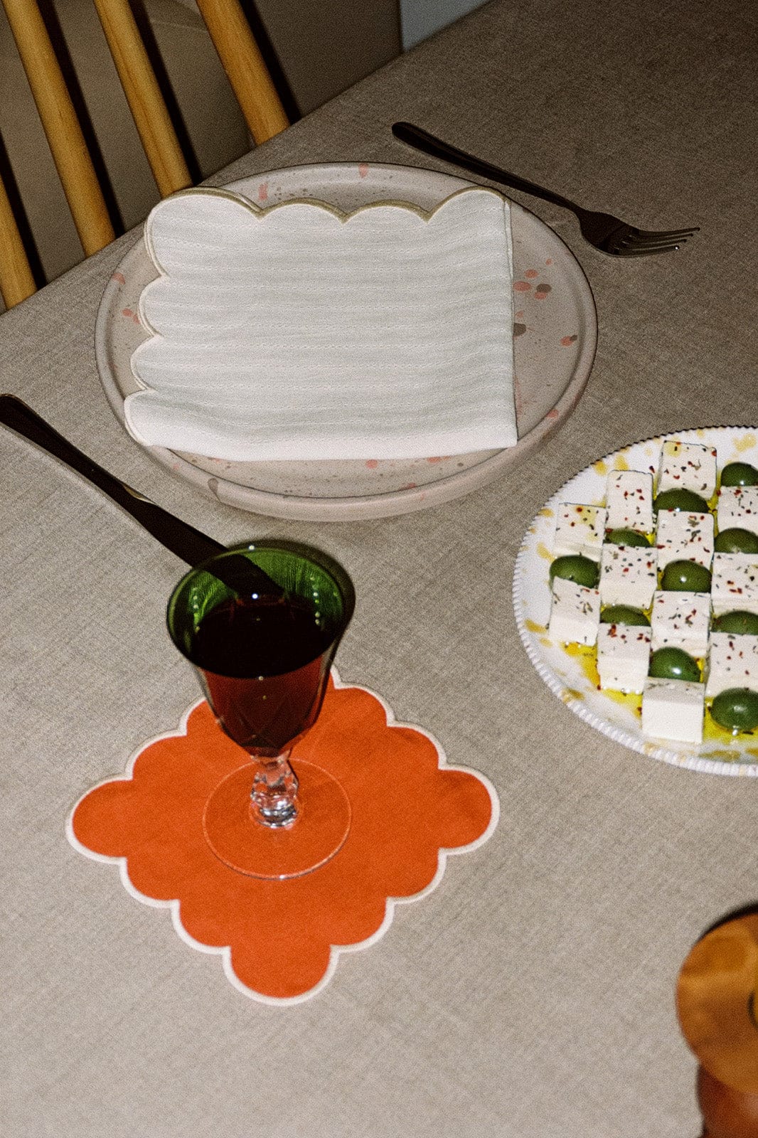 arkitaip Napkins Zero-Waste Scalloped Linen Cocktail Napkins coral - Set of 4