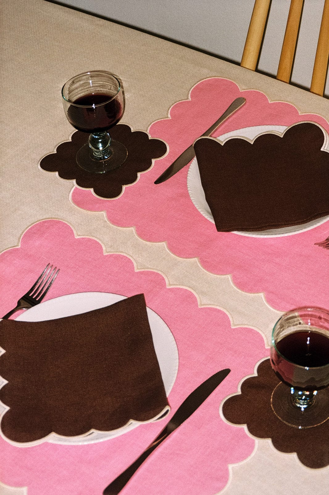 arkitaip Napkins Zero-Waste Scalloped Linen Napkins chocolate - Set of 2