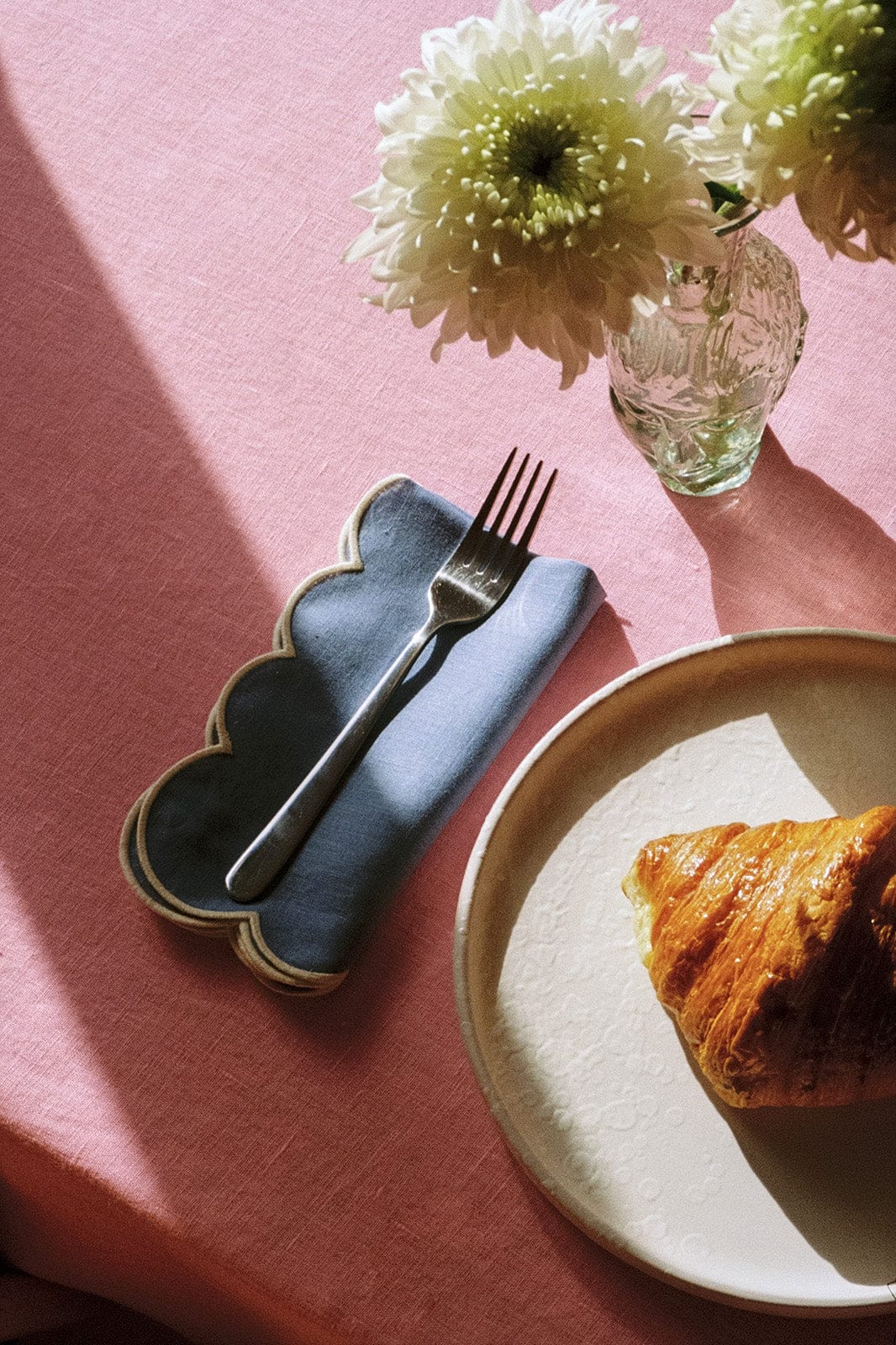 arkitaip Napkins Zero-Waste Scalloped Linen Napkins poppy blue - Set of 2