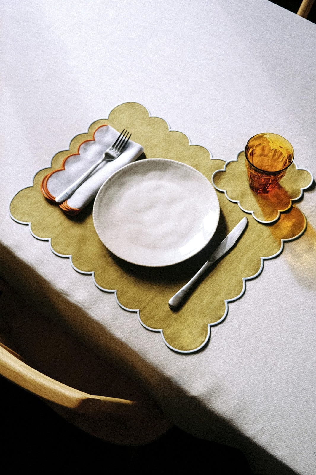 arkitaip Placemat Zero-Waste Scalloped Linen Placemats willow green - Set of 2